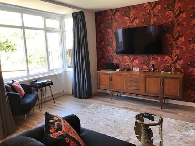 Ultimate Glam, Vintage Central Pad. Cool 70S Bar. Bournemouth Eksteriør billede